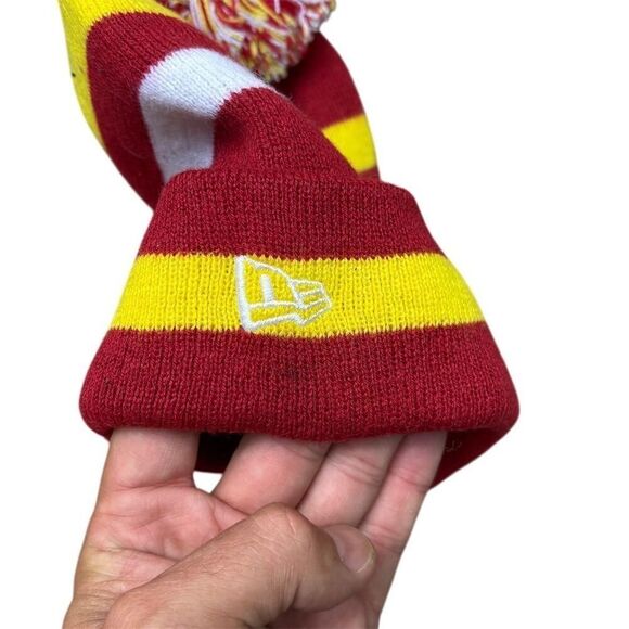 Washington Redskins New Era NFL Knit Beanie Hat with Pom - Picture 3 of 4
